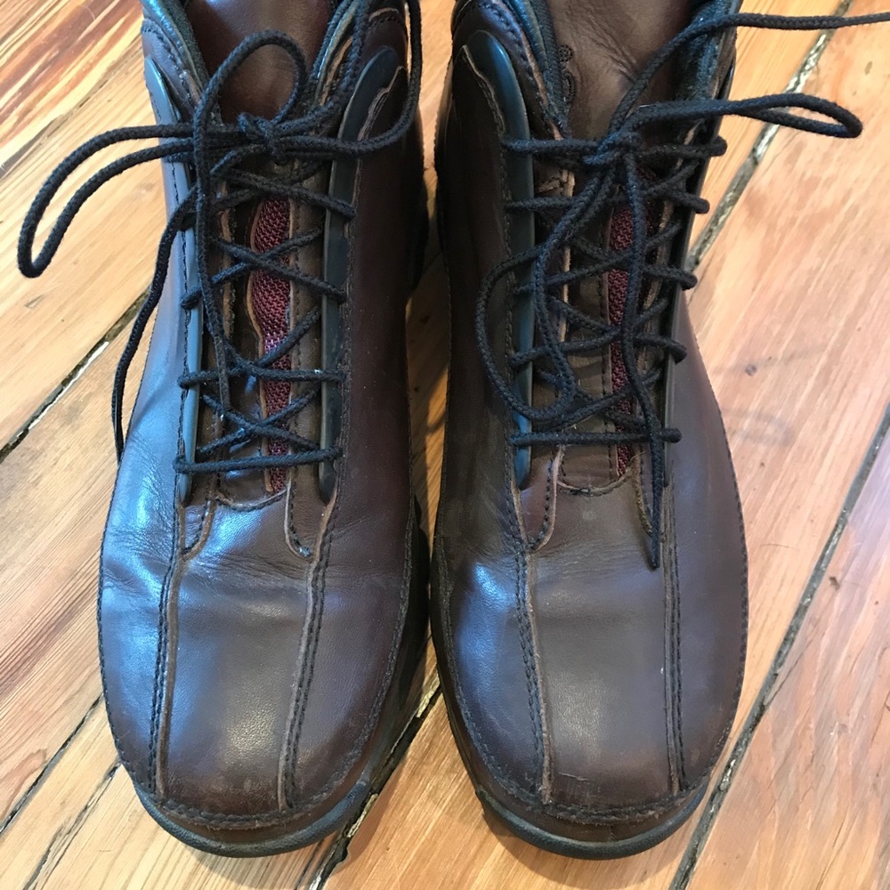 Men’s Timberland brown leather ankle boots size 9